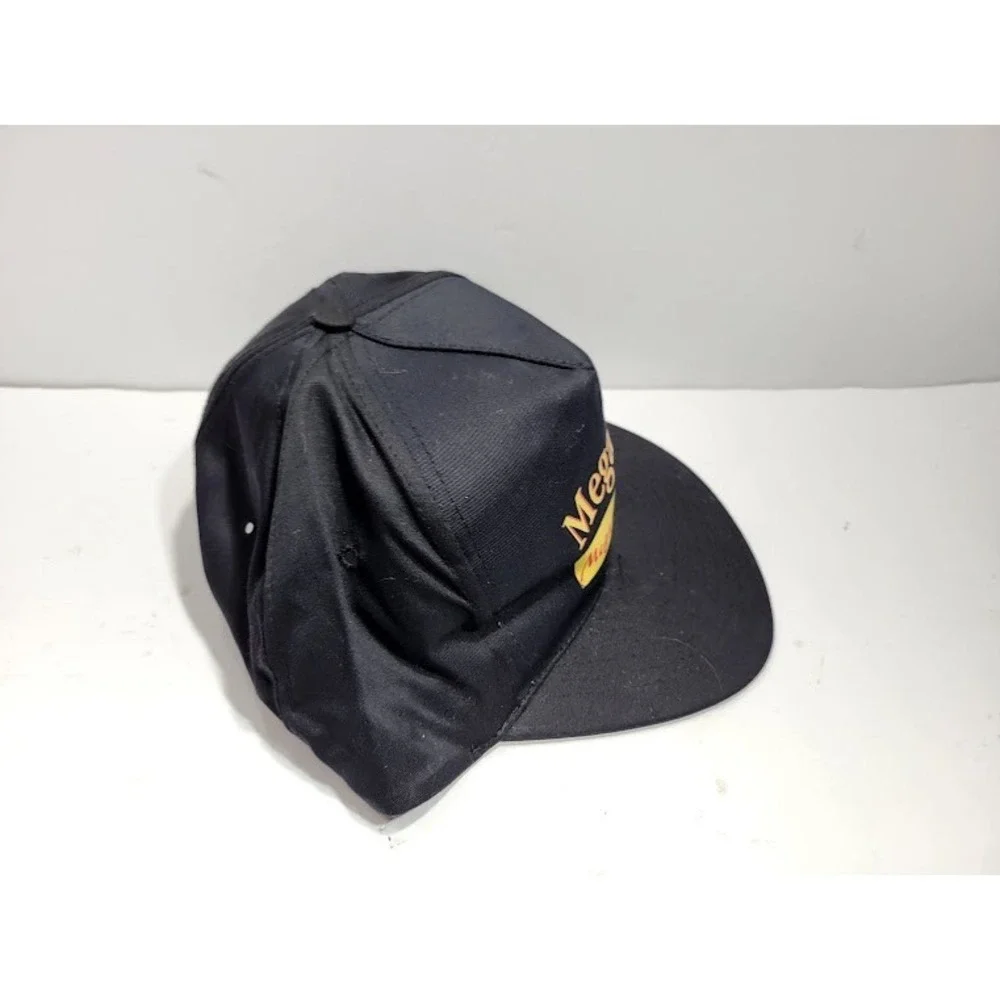 Nissun hat megamania