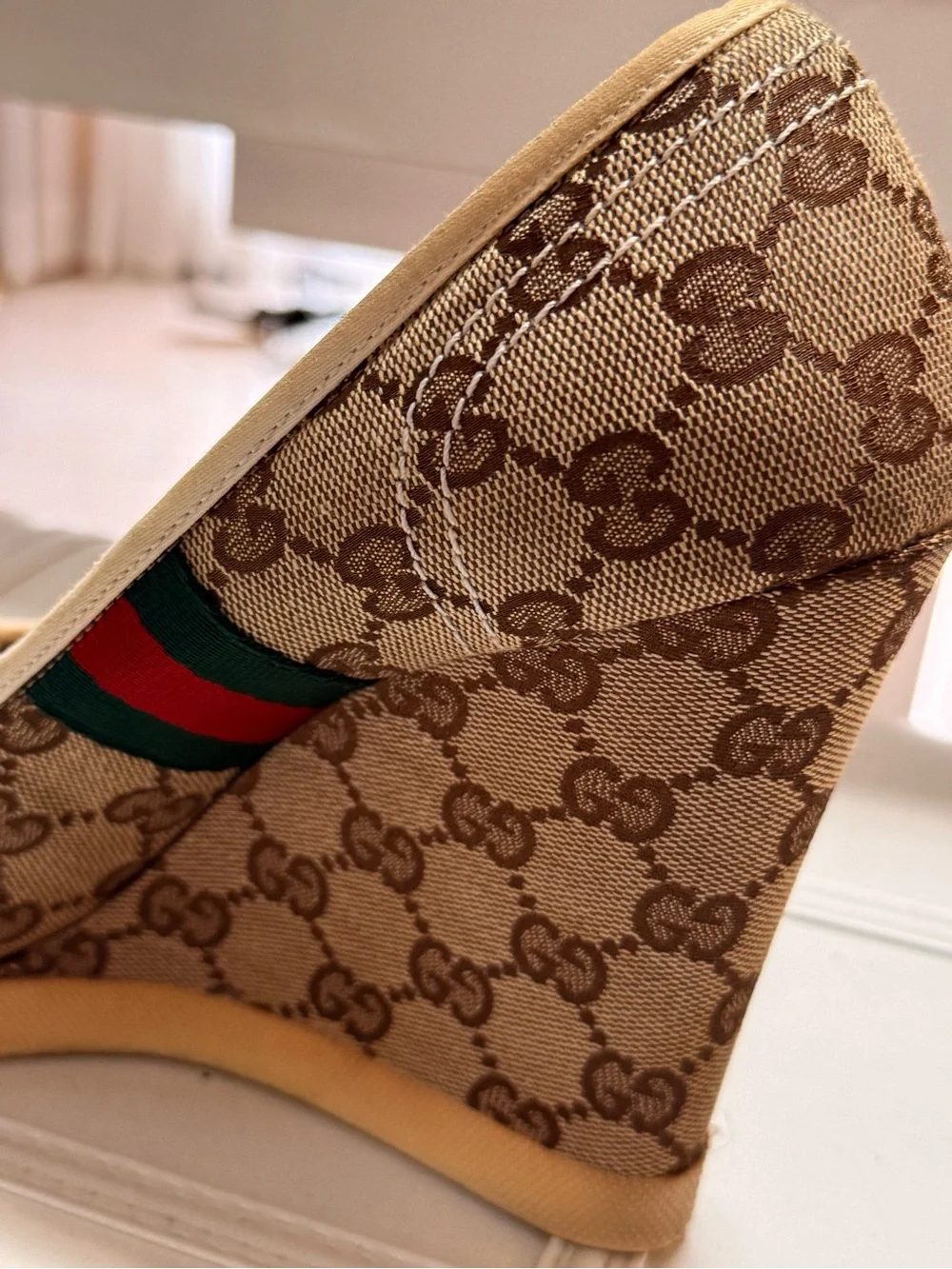 Gucci classic monogram