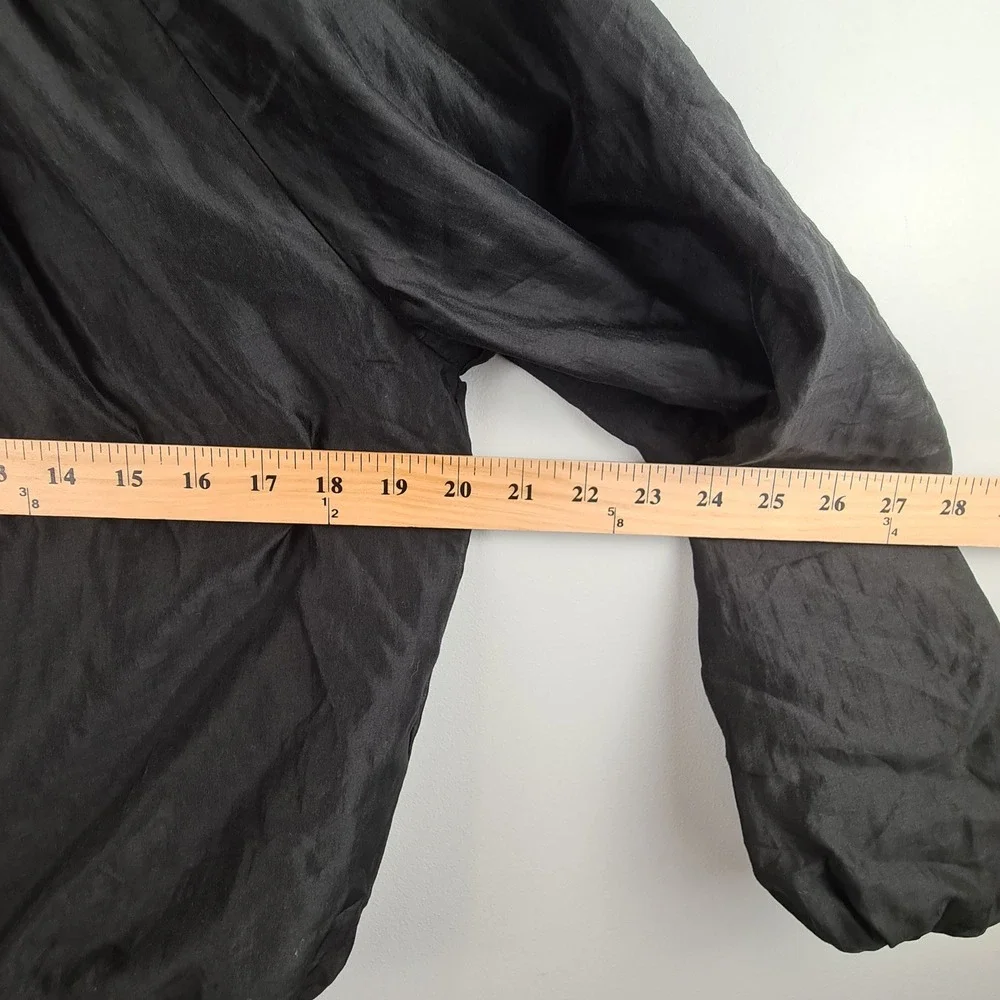 Banana Republic brand banana