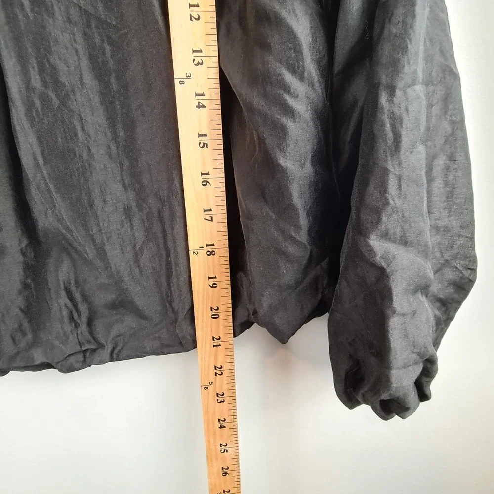 Banana Republic brand banana