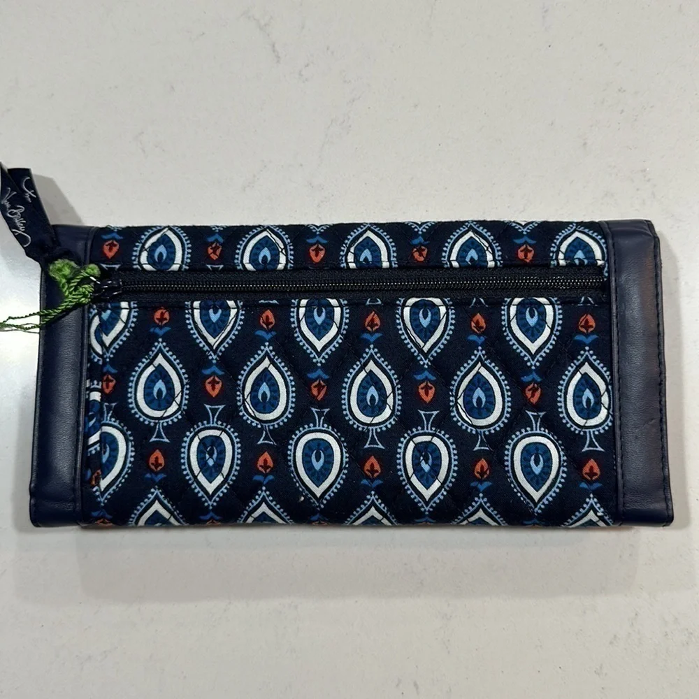 Vera Bradley signature quilting