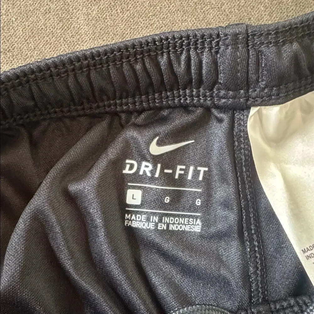 Nike women’s dri