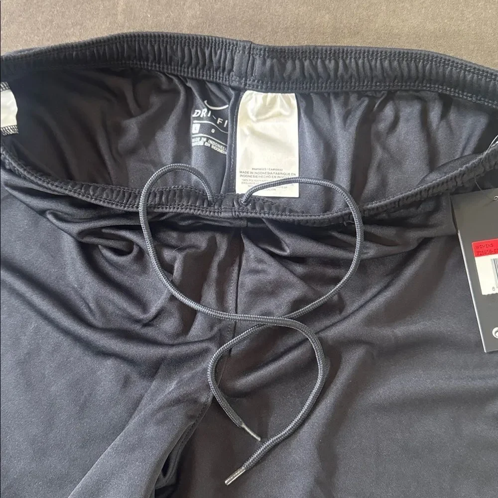 Nike women’s dri