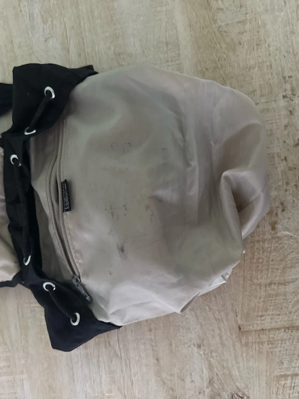 Kipling compact black