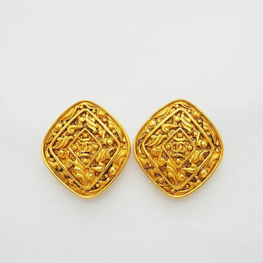 CHANEL Gold Earrings