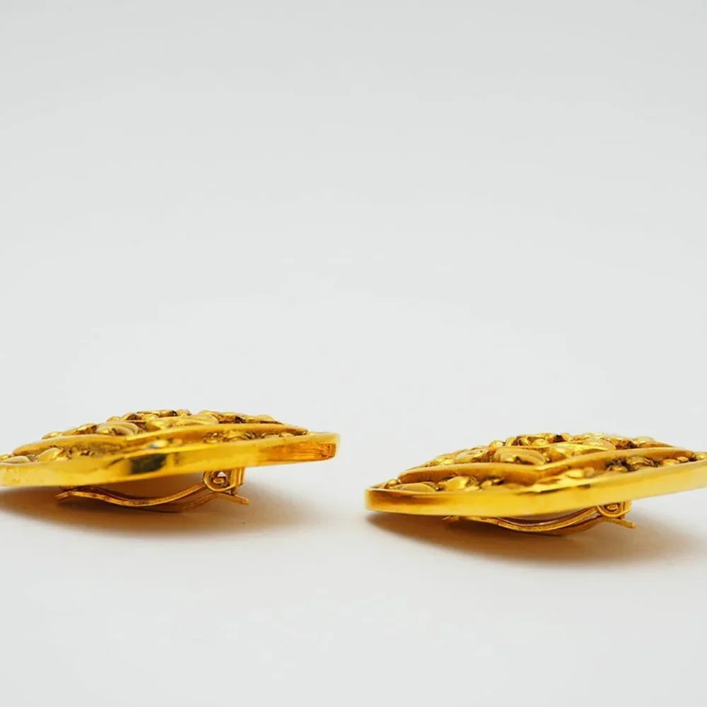 CHANEL gold earrings