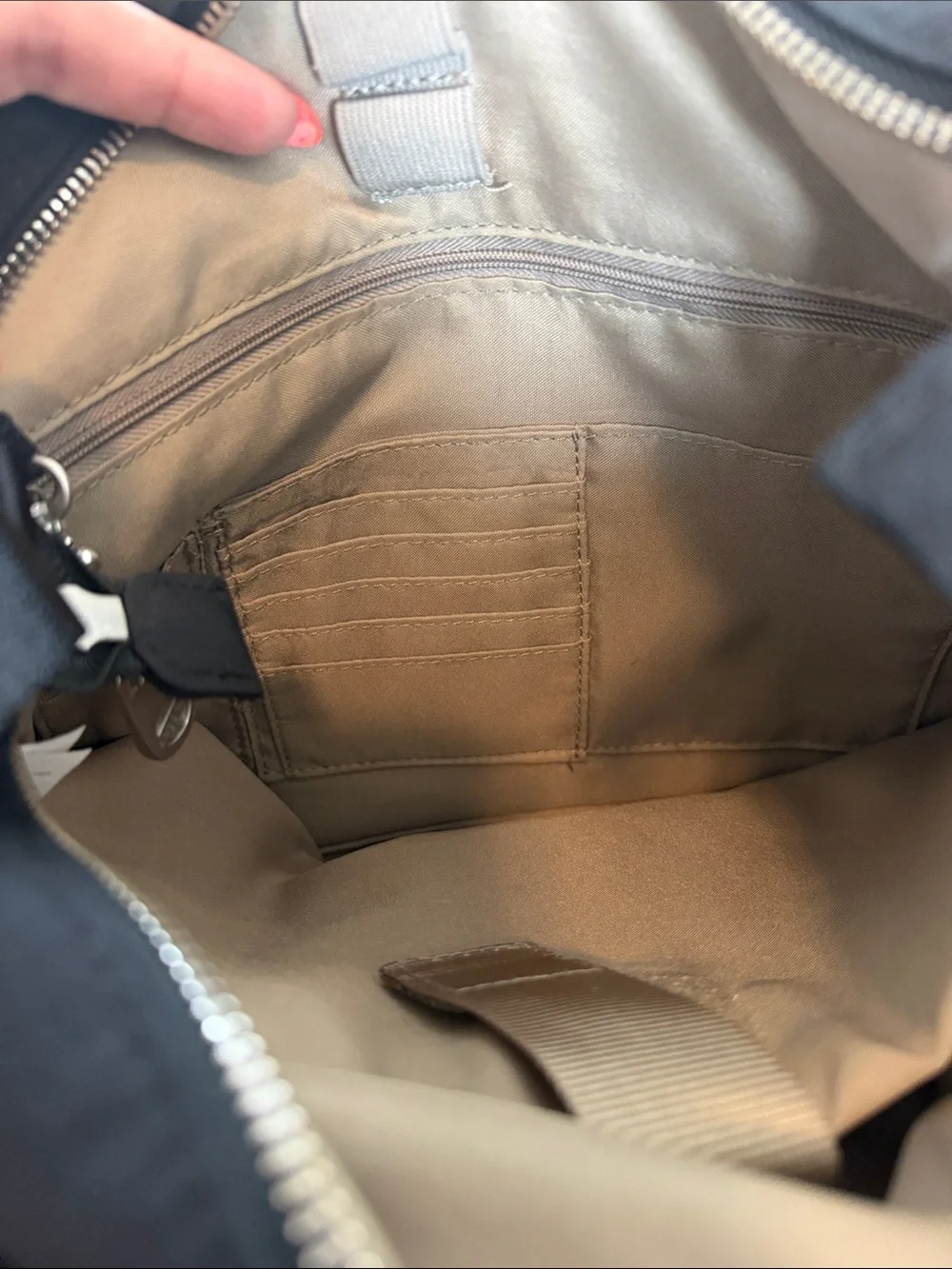 Baggallini Helenski Black Crossbody Hobo Bag Silver Hardware RFID Card Slots