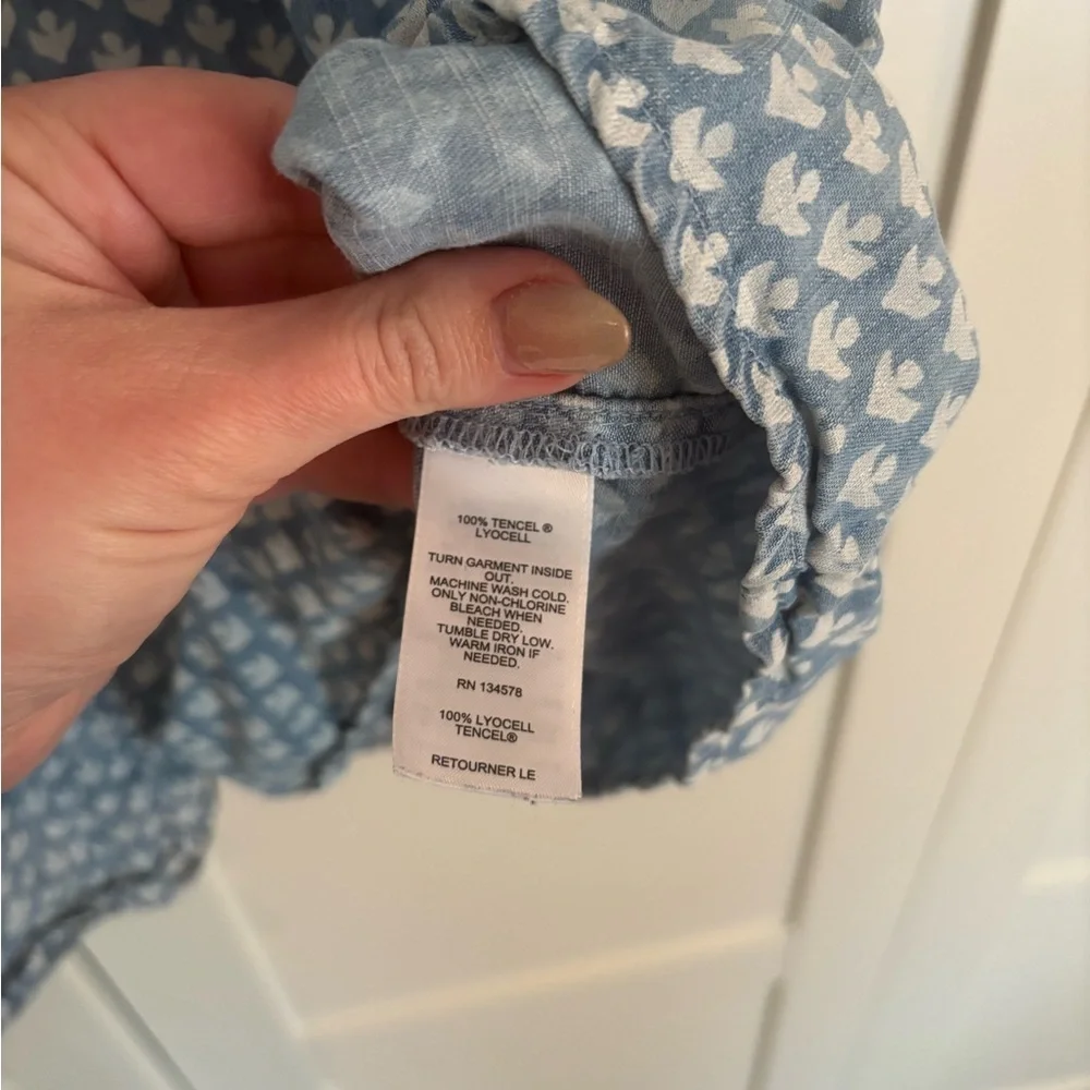 Vineyard Vines stylish blue