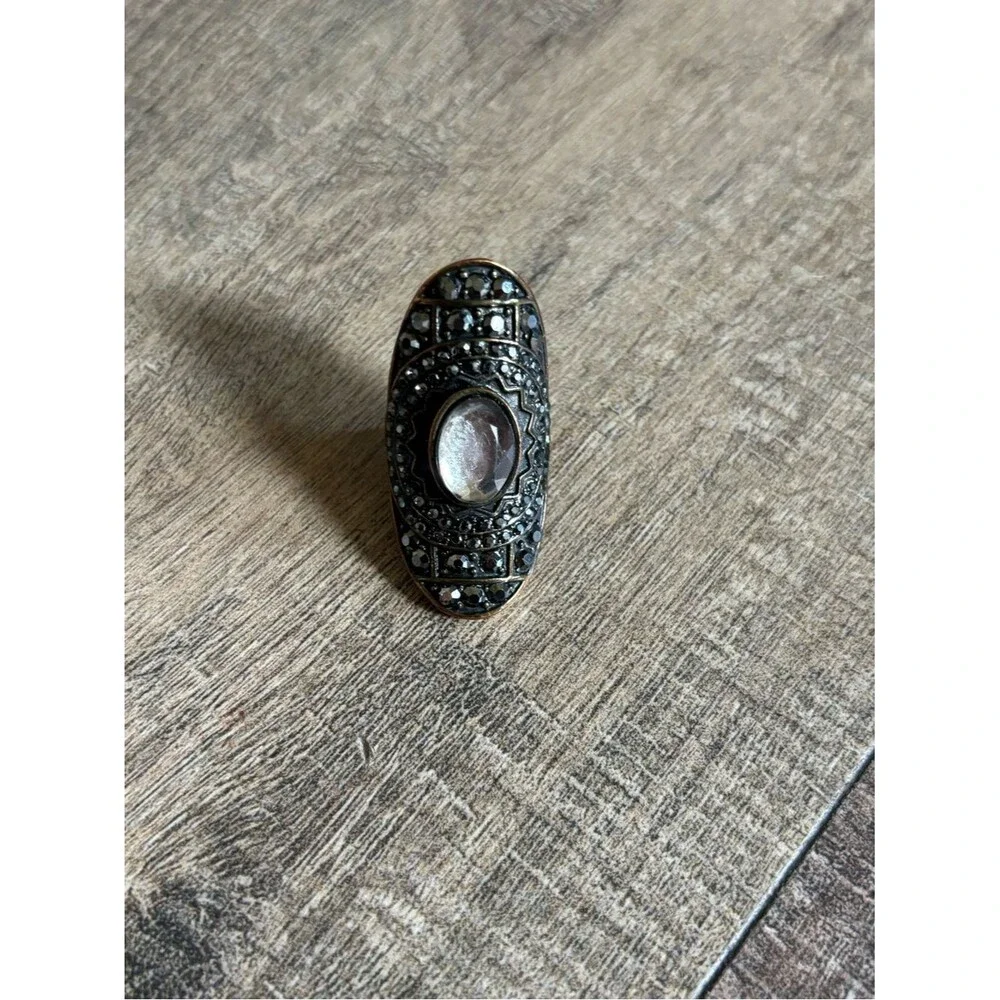 Vintage women size 13.5 dark metal black clear rhinestone statement knuckle ring