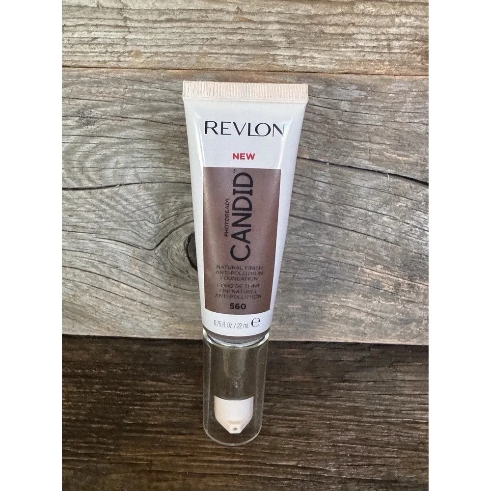Revlon Photo‎ Ready Candid Natural Finish Foundation – 560 Espresso – New