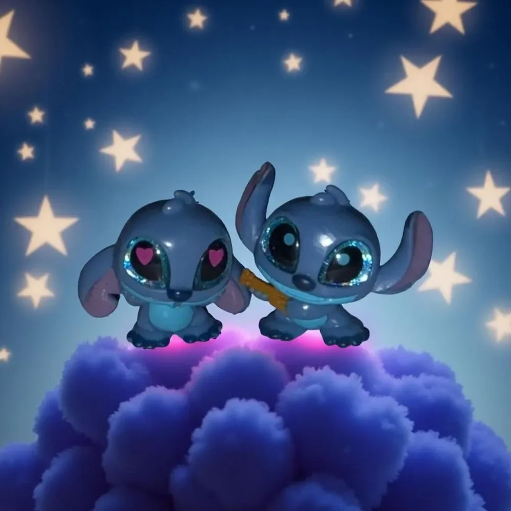 Disney Doorables Stitch Special Edition Love Struck Stitch & Ukulele Stitch A10