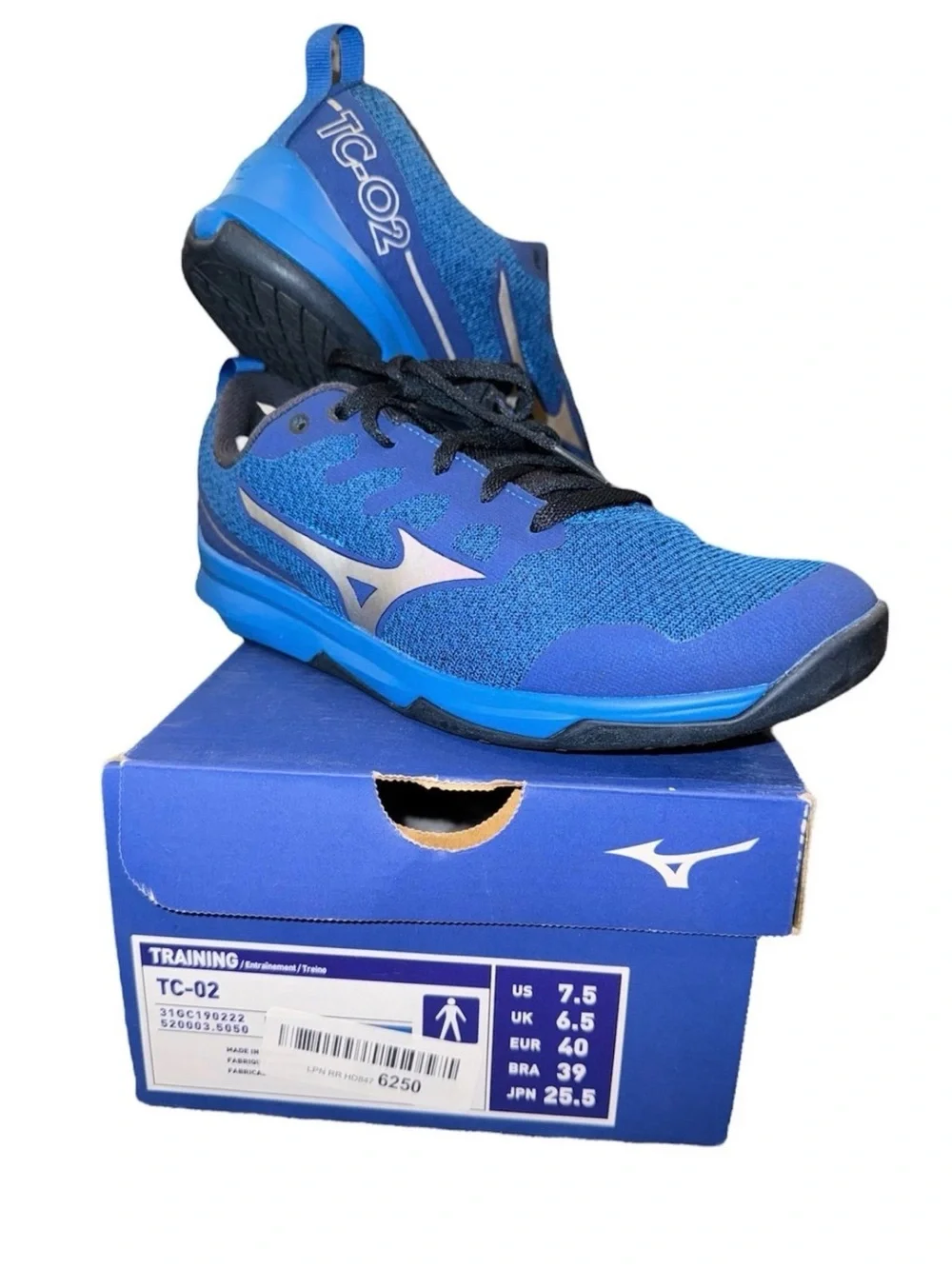 Brand New Mizuno Men's Training Shoes