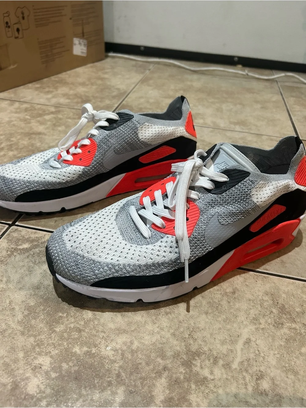 Nike lightweight knit