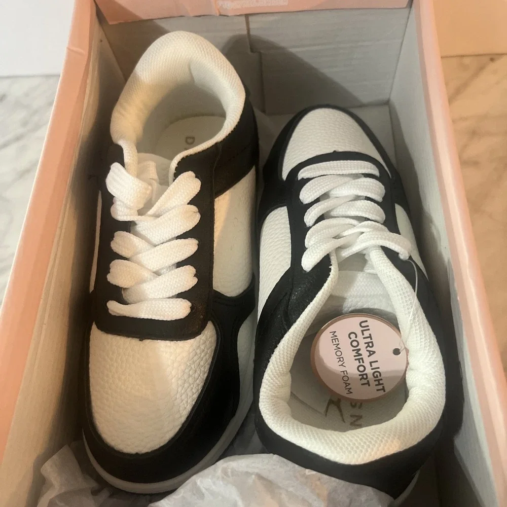 Danskin Girl's PLANK-G Lace Up Sneakers Size 12 Black & White New In Box‎