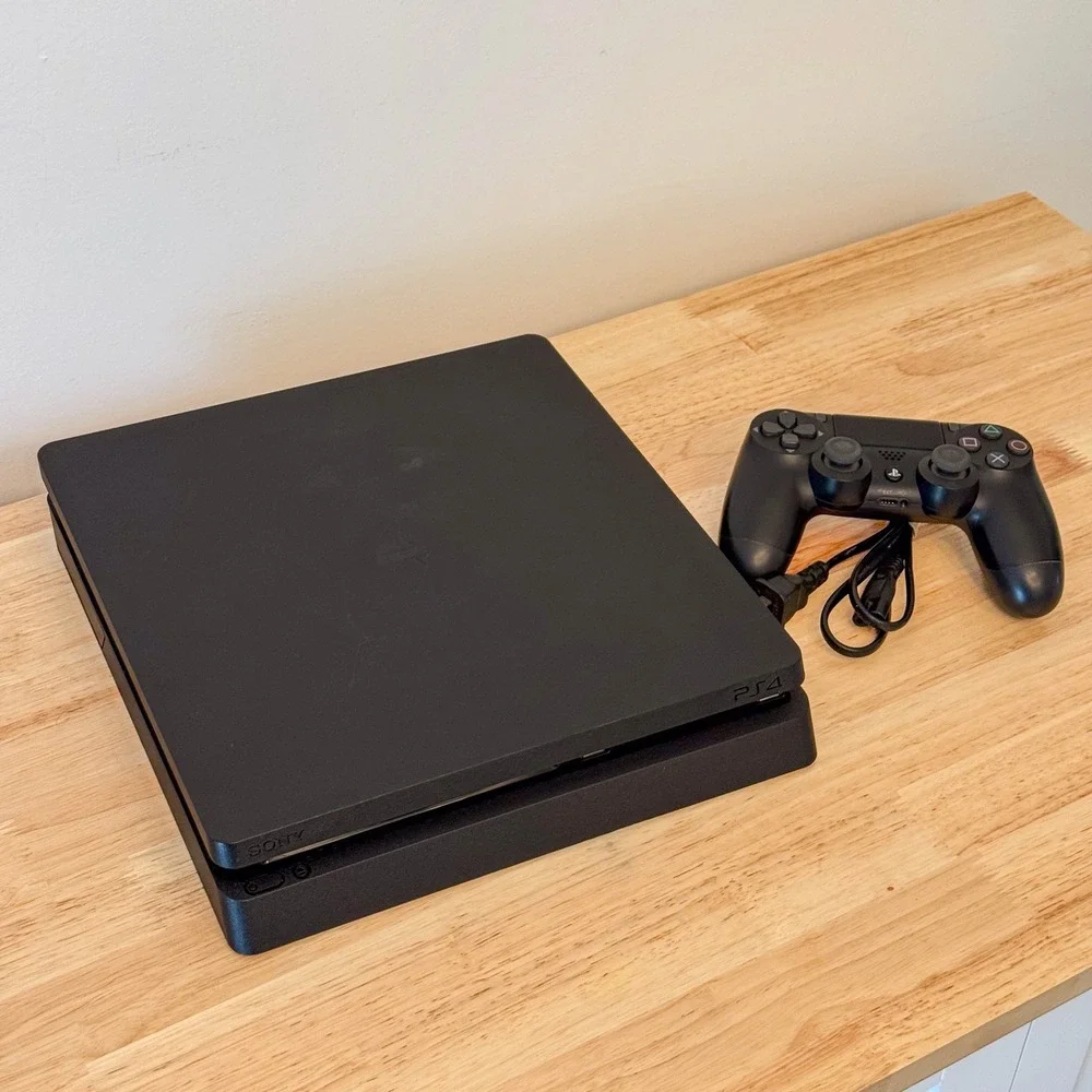 Sony playstation slim