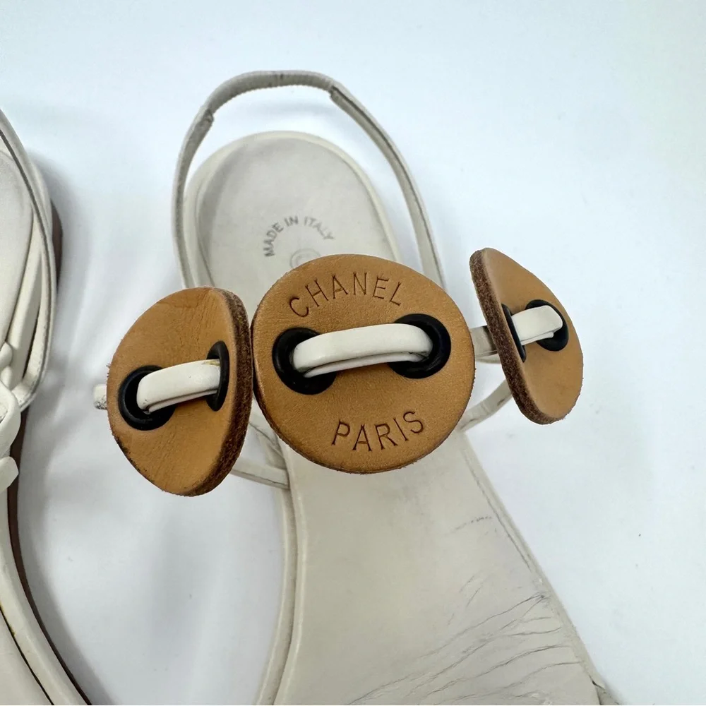CHANEL authentic flat