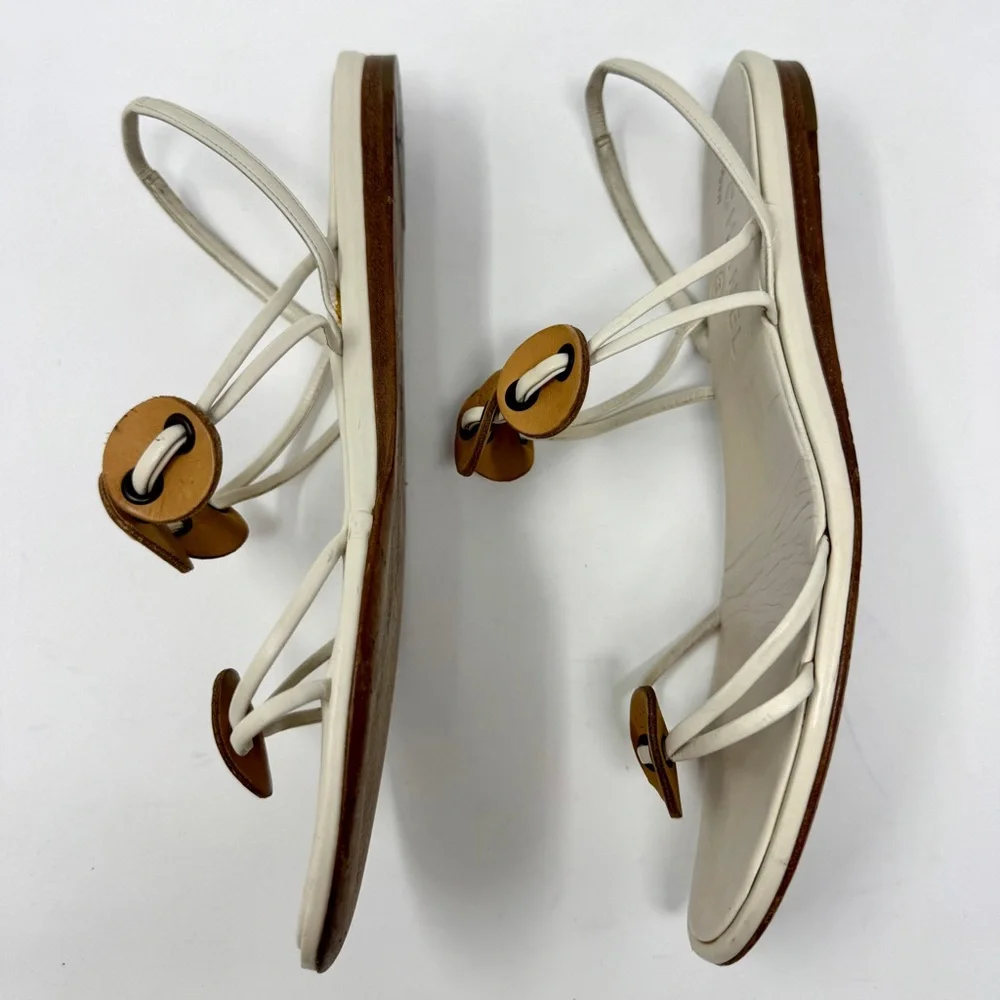 CHANEL authentic flat