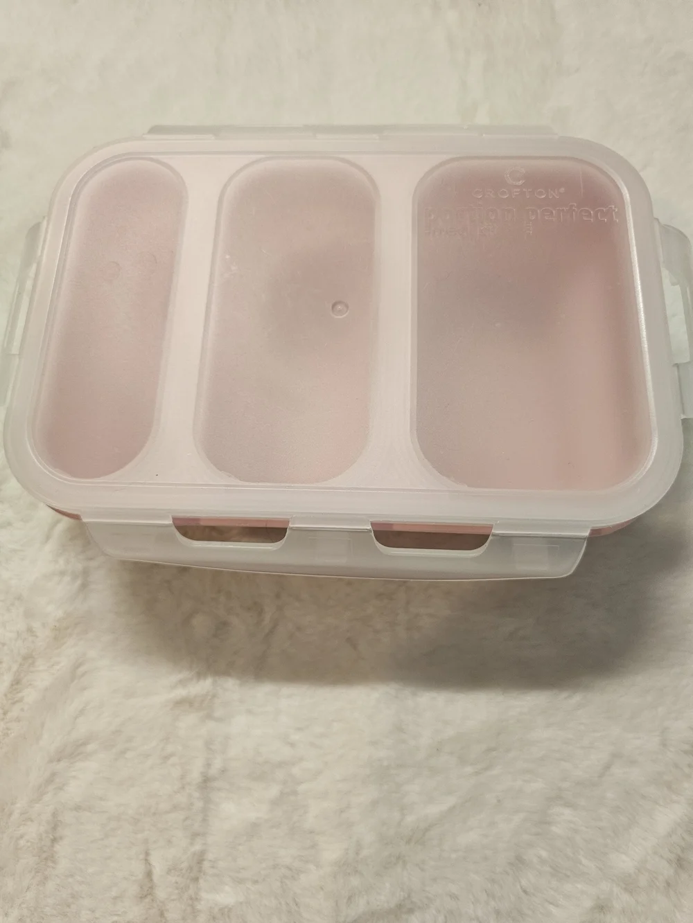 Crofton Pink 3-Compartment Collapsible Food Storage Container 2.5/1.5/1 Cup