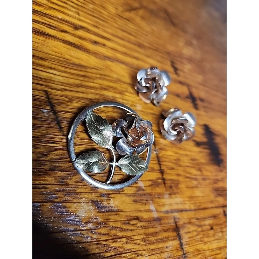 Richard Krementz Gemstones all itself