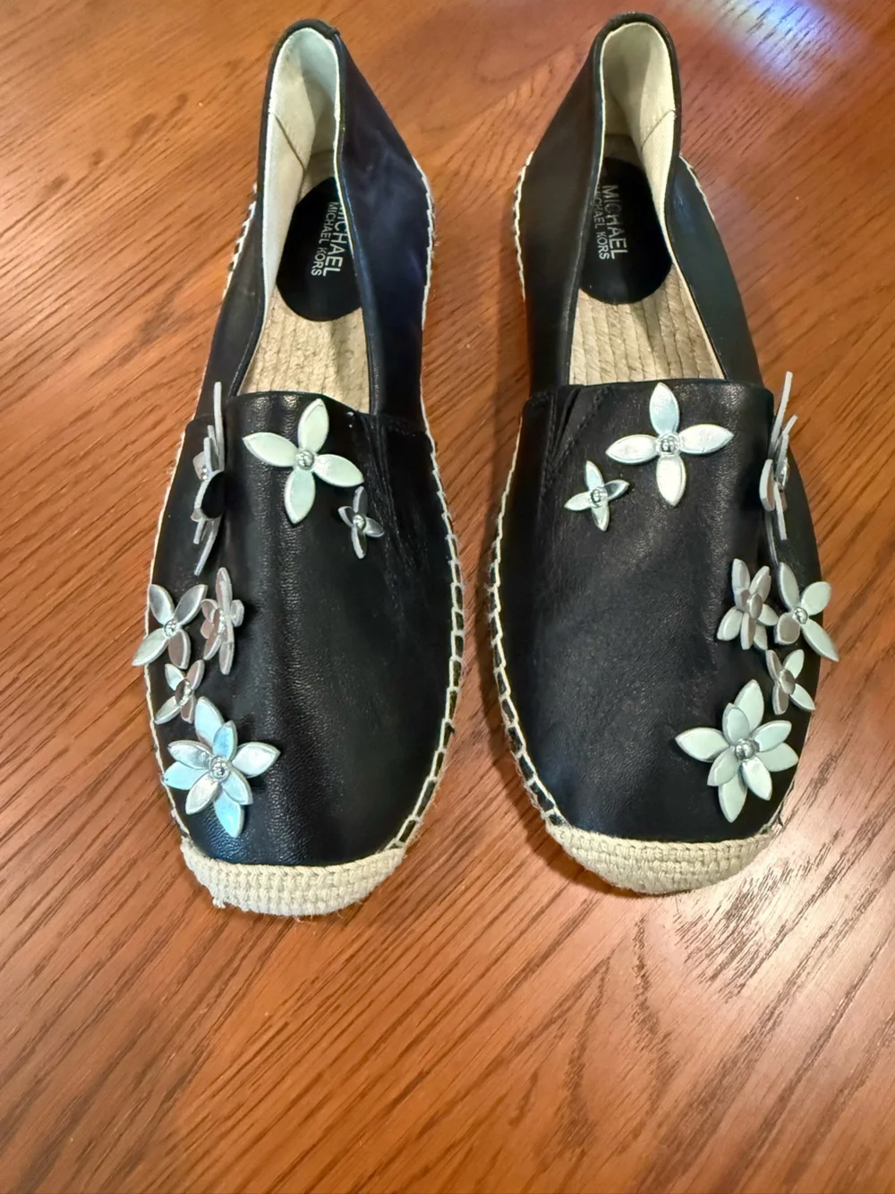 Michael Kors flat slip