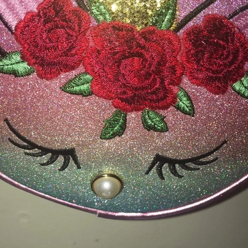 Claires claire’s round