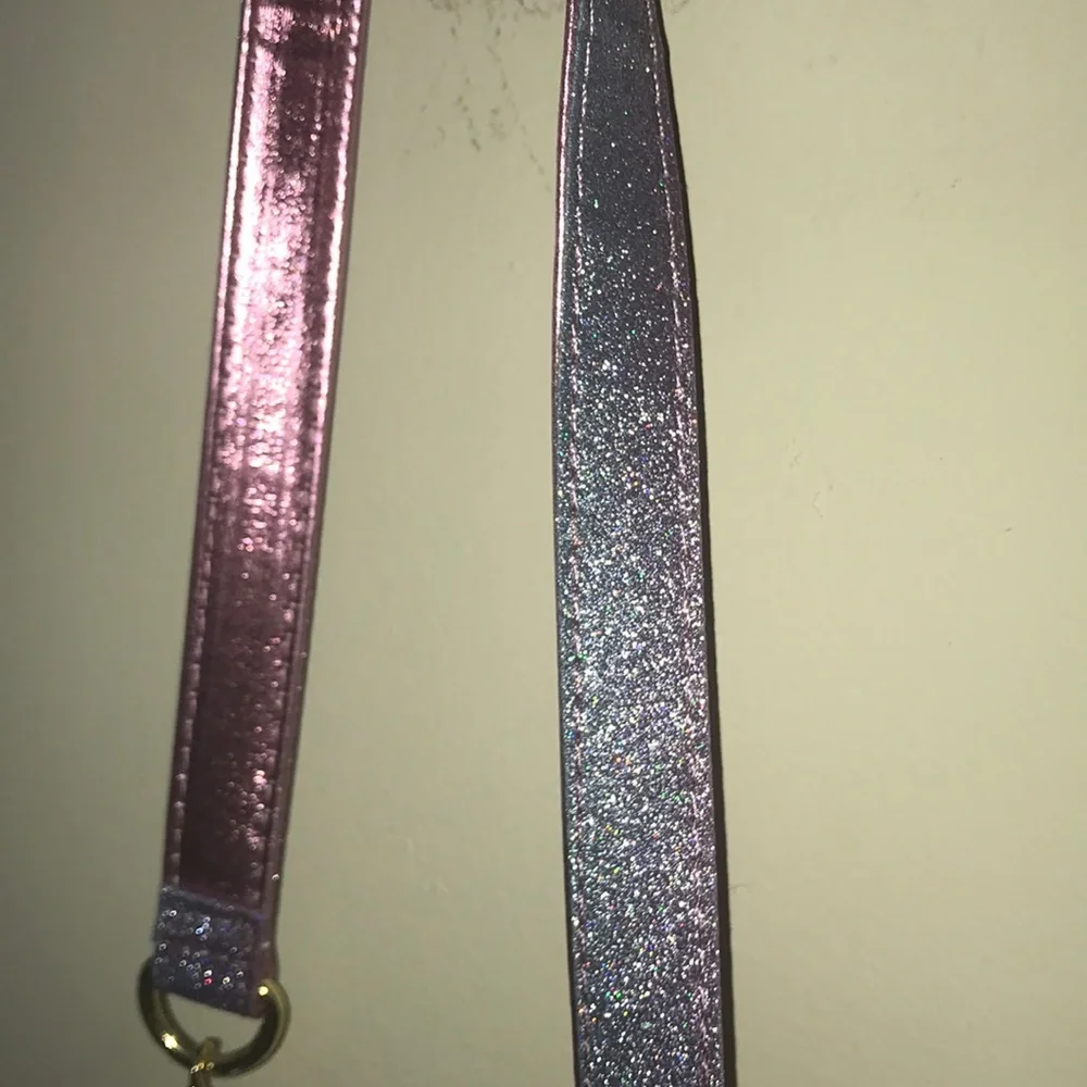 Claires claire’s round