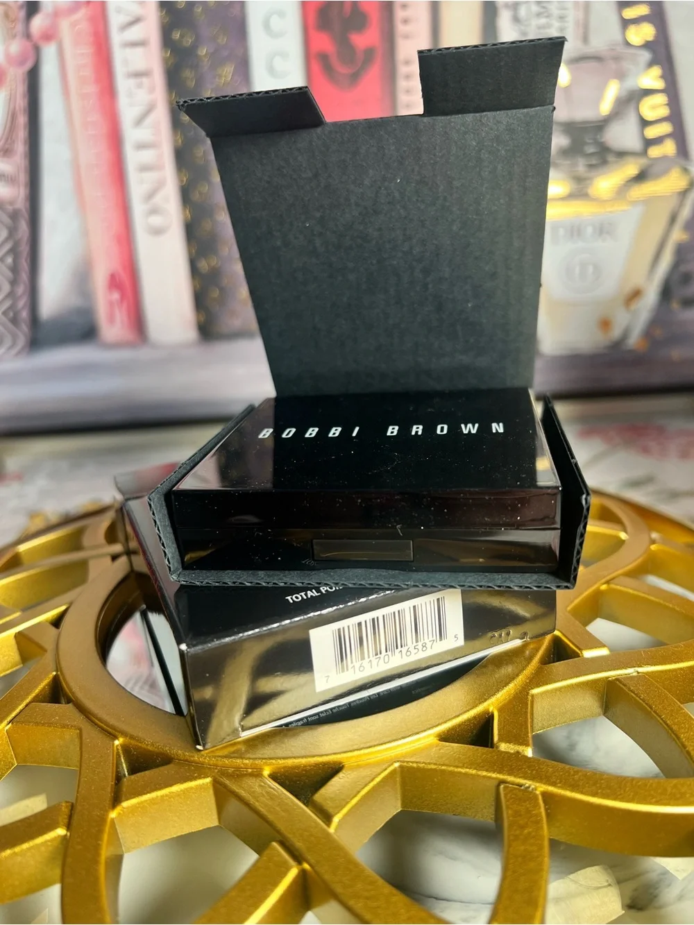 Bobbi Brown luminous finishing