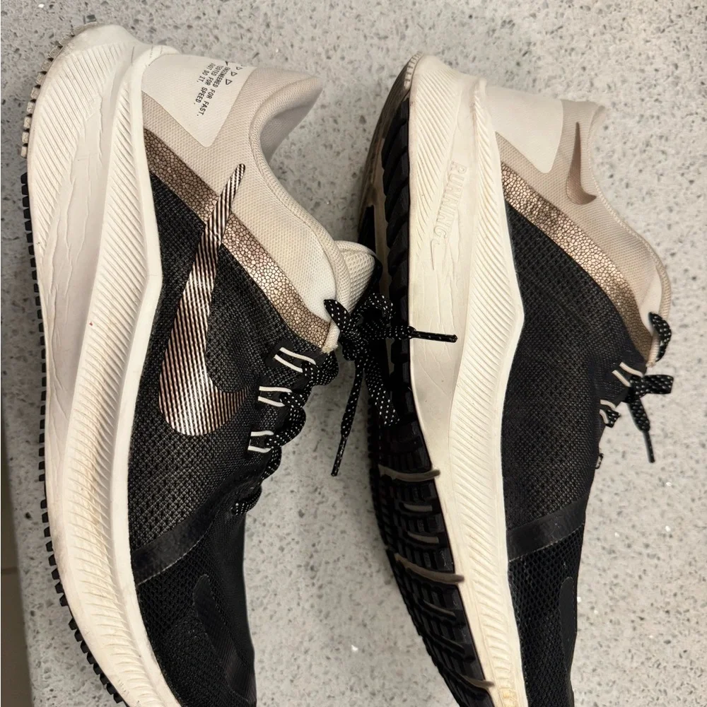Nike quest 6453