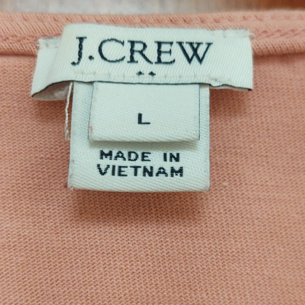 EUC J.Crew Blush V-Neck Short Sleeve Tee Size L
