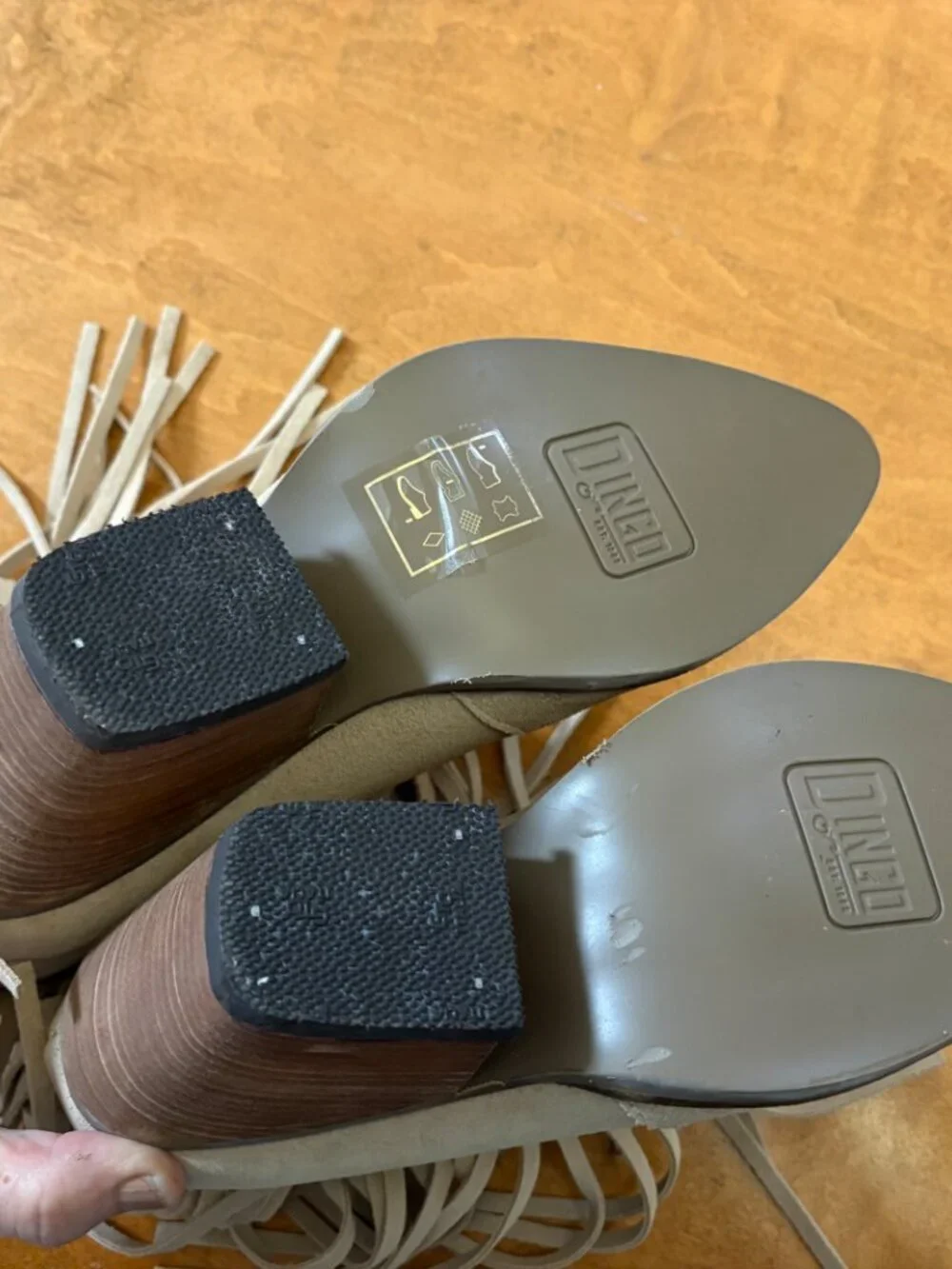dingo beige women