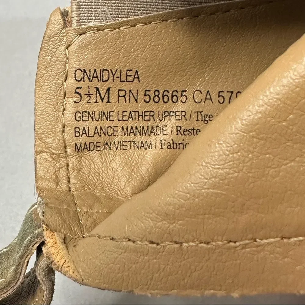 Caslon step into