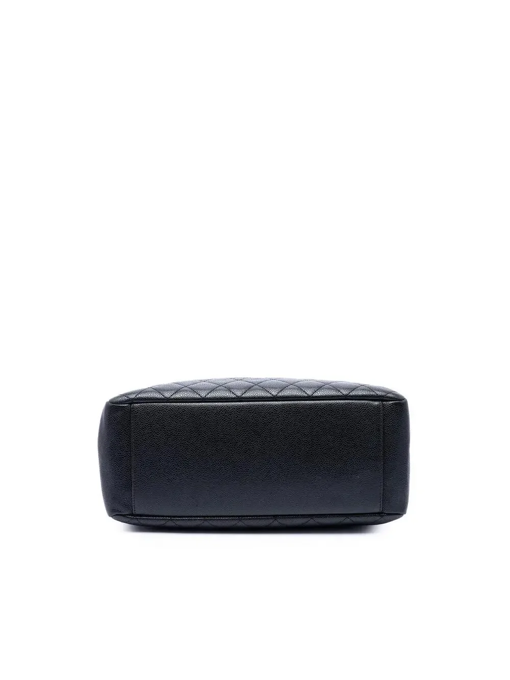 CHANEL indulge timeless
