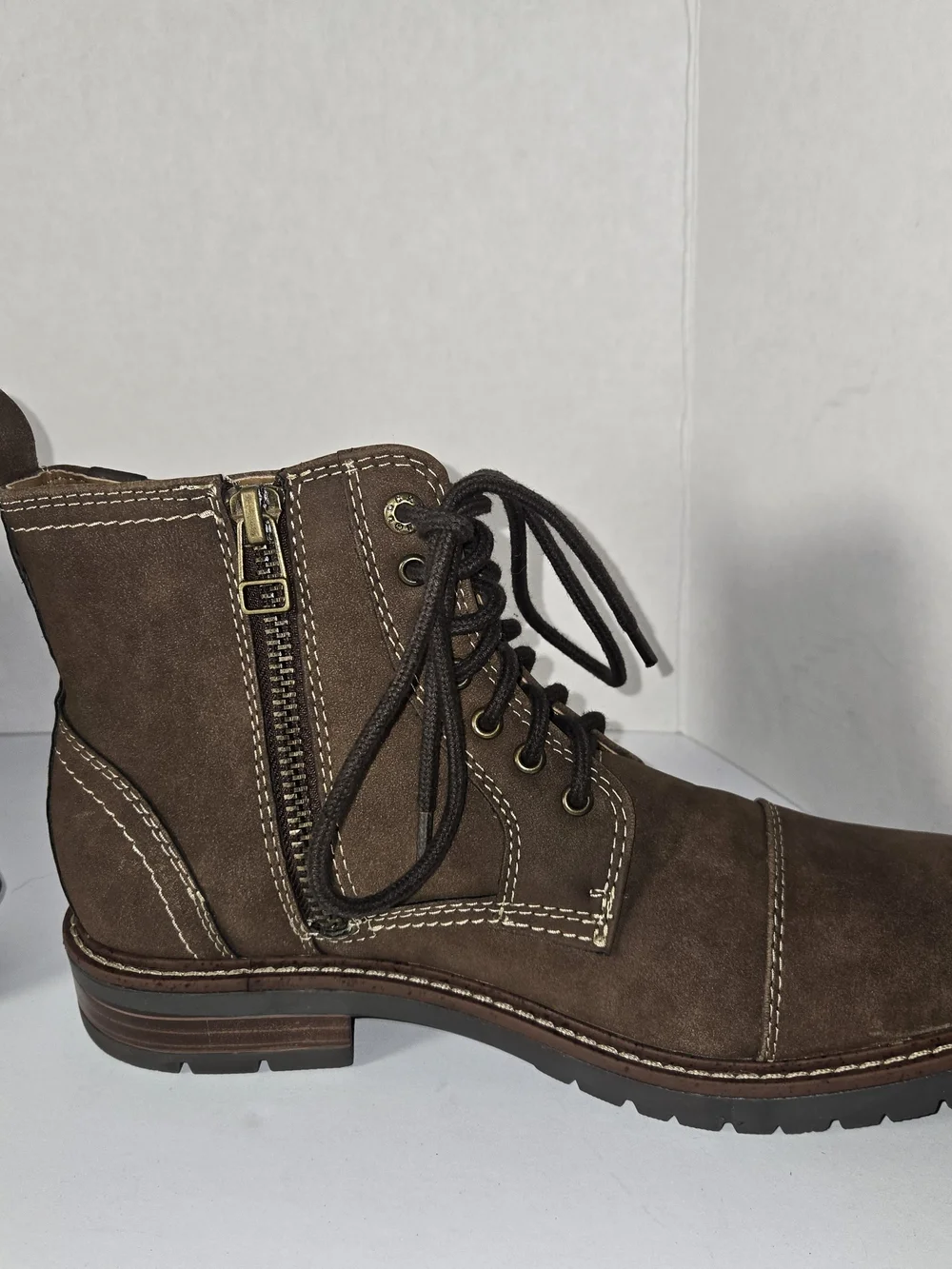 NWT Men's DOCKERS Rawls Block Heel Lace Up Boots in Dark Tan Size 9M