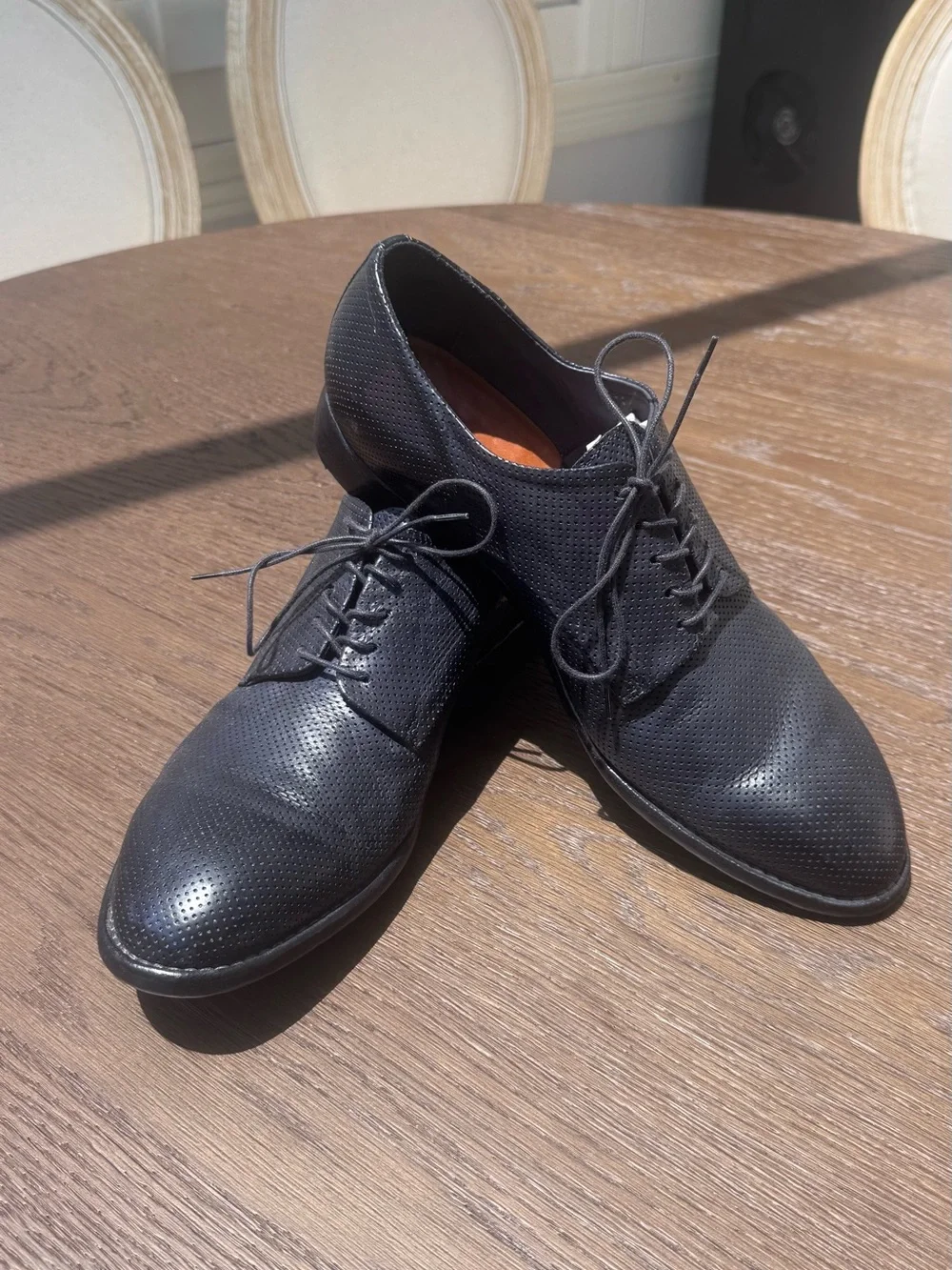 Lemargo perforated leather