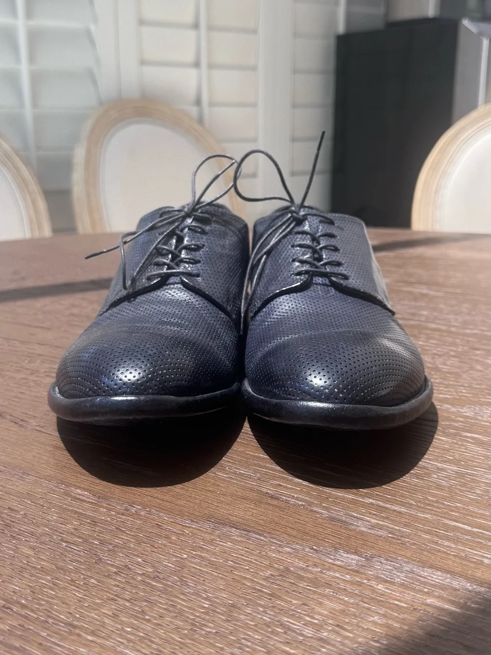 Lemargo perforated leather