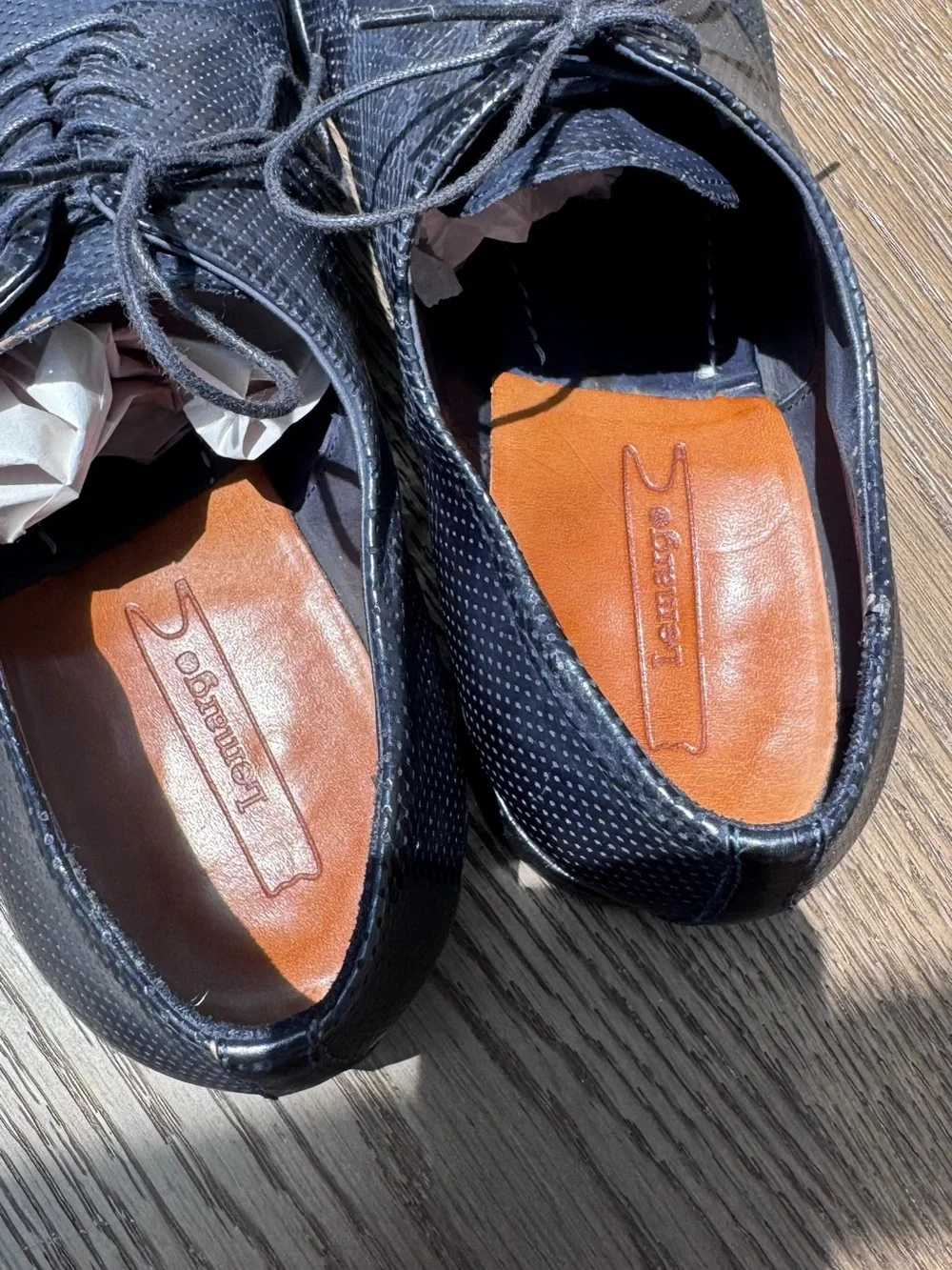 Lemargo perforated leather