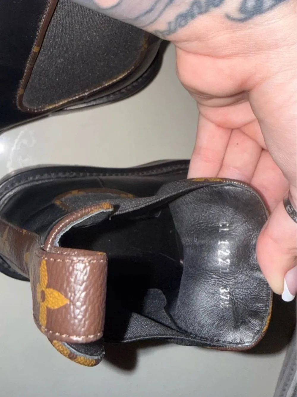 Louis Vuitton polished black