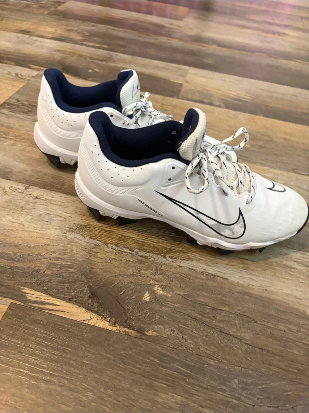 Nike women’s softball