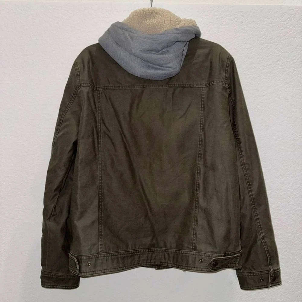 Guess men size