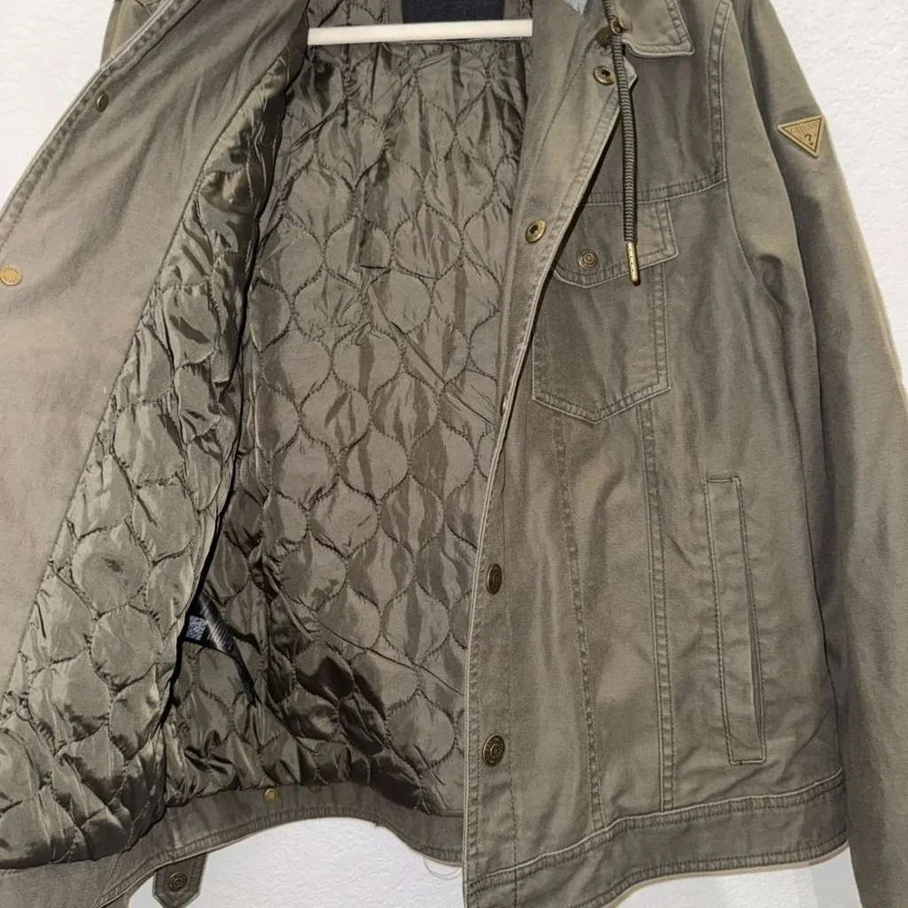 Guess men size