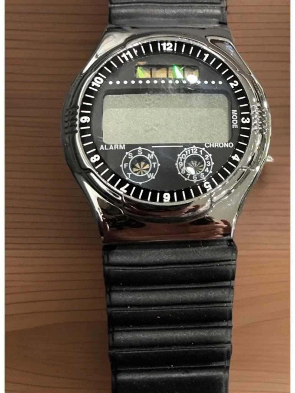 Men’s  Vintage Digital diver watch Black Silicone Band Needs New Battery