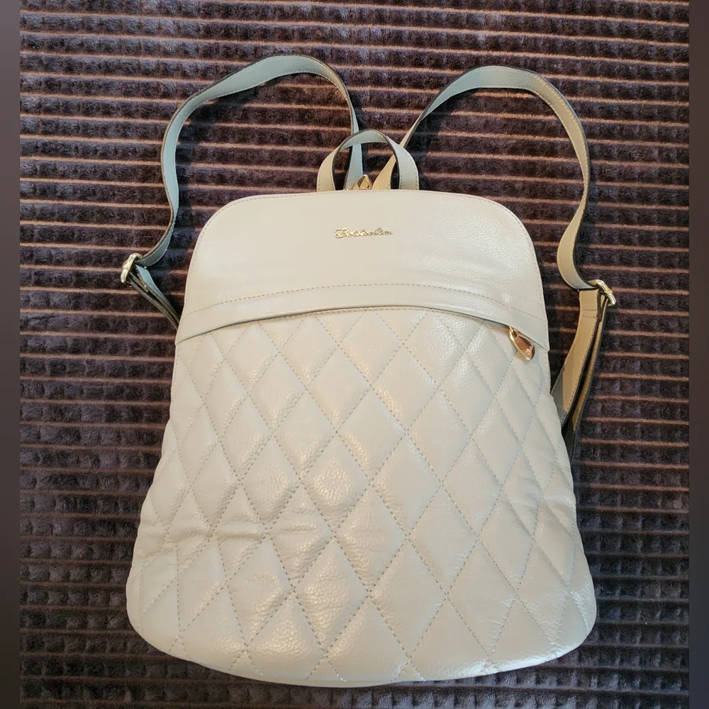 Bostanten Quilted Gray Leather Backpack