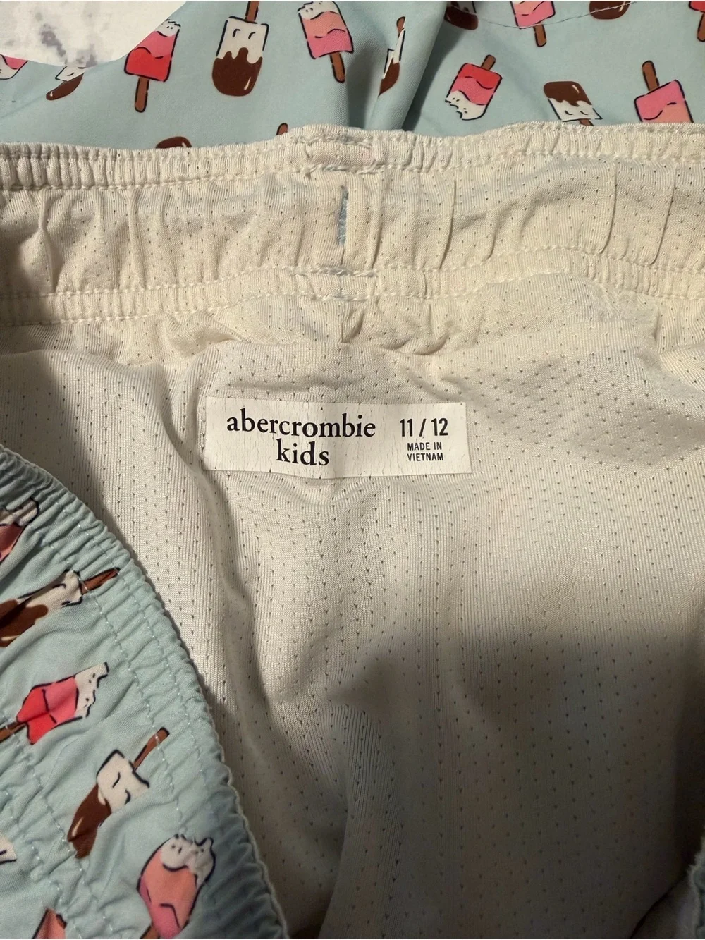 abercrombie kids two pairs