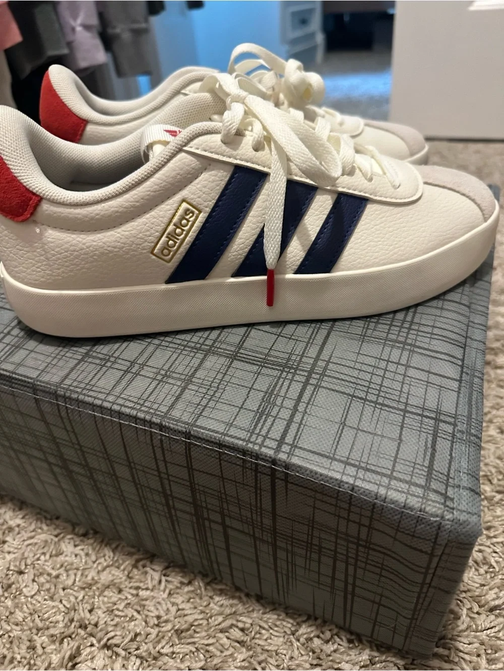 adidas classic low