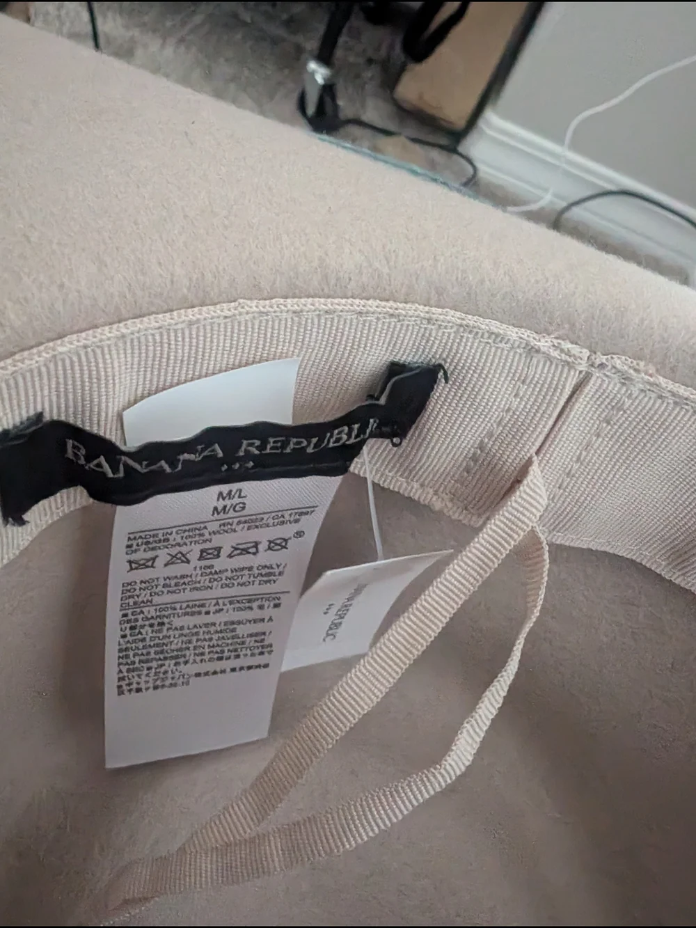 Banana Republic Factory classic cream