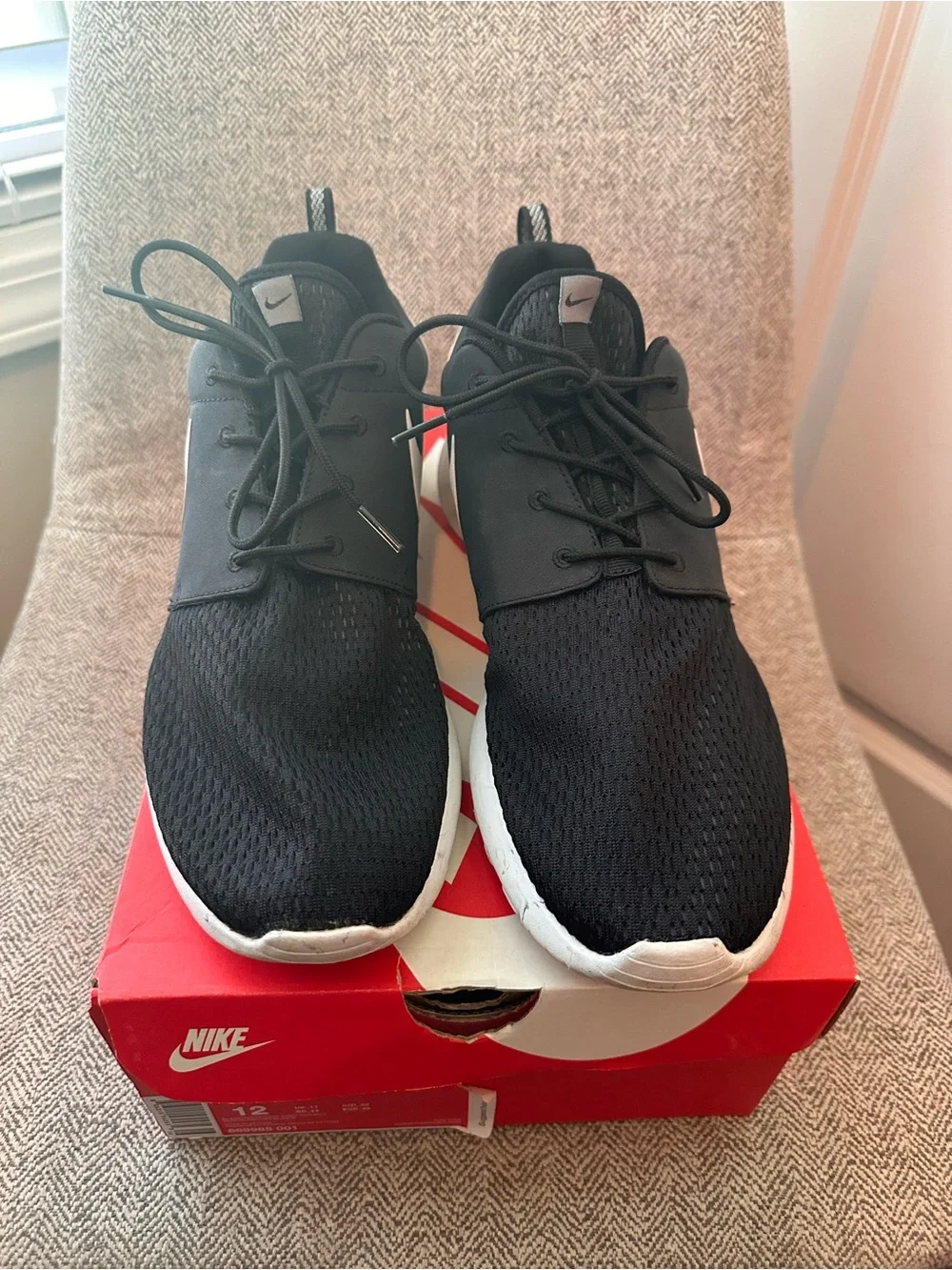 Nike lace up