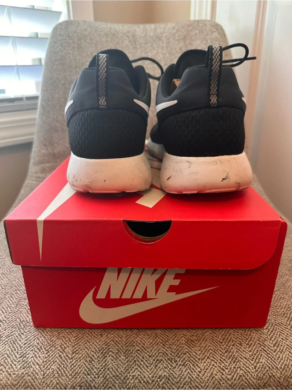 Nike lace up