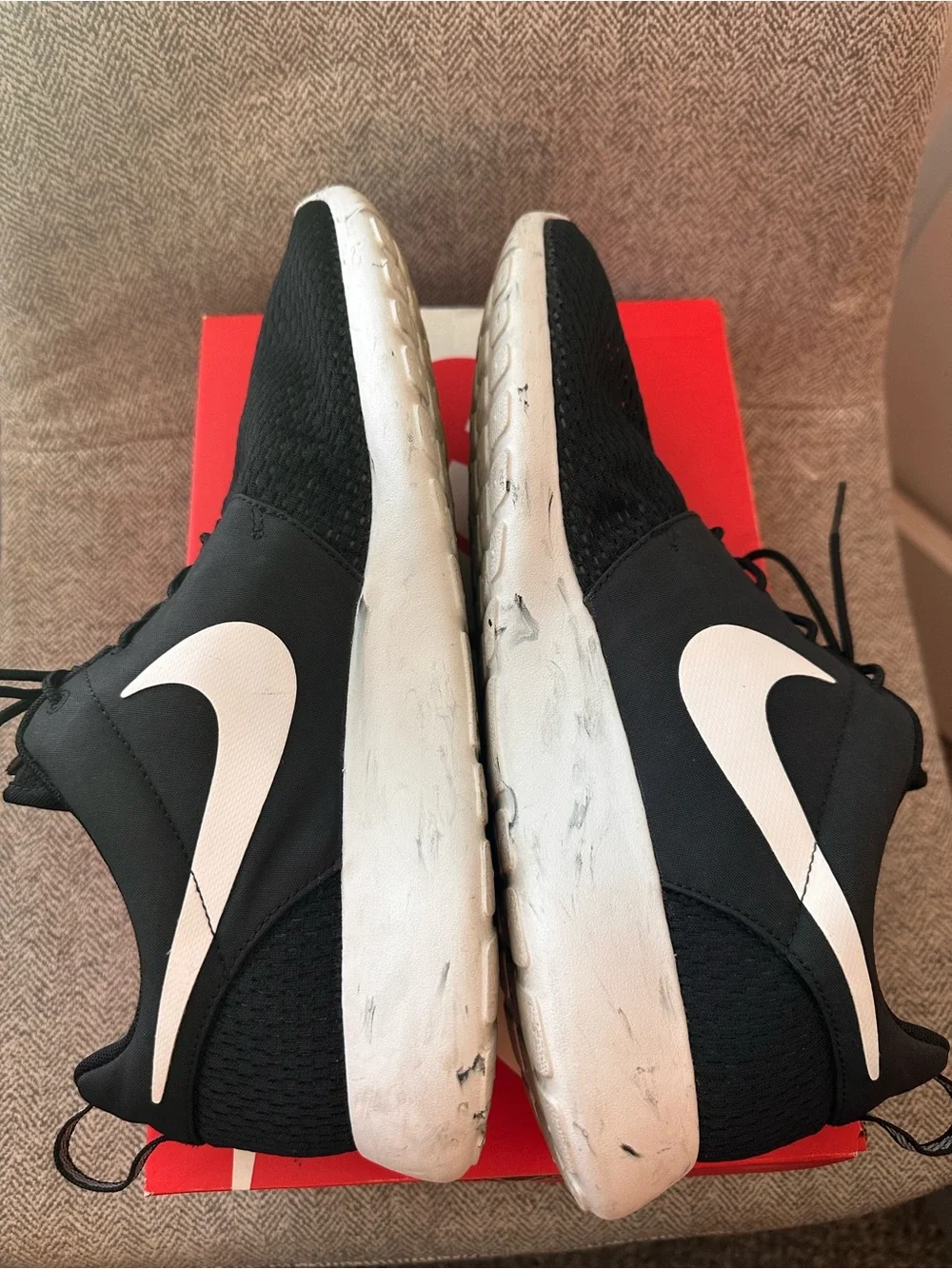 Nike lace up