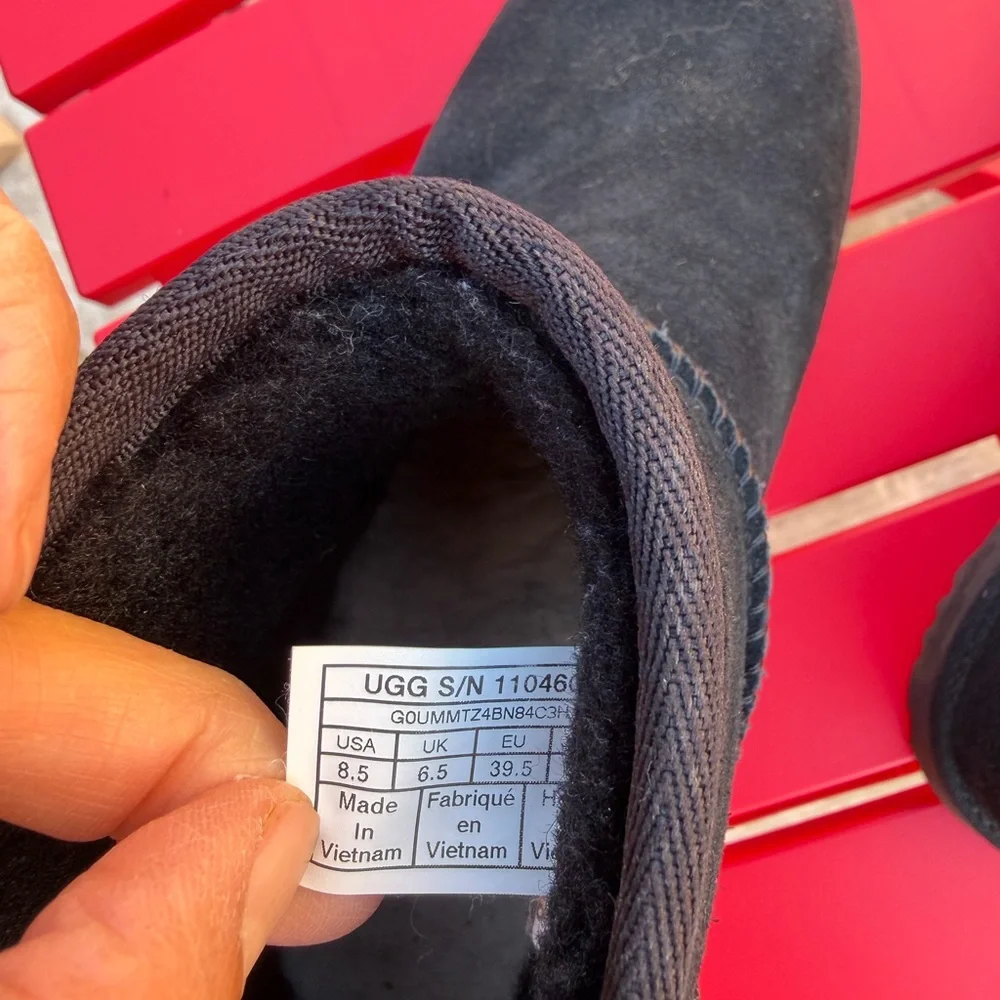 UGG euc classic