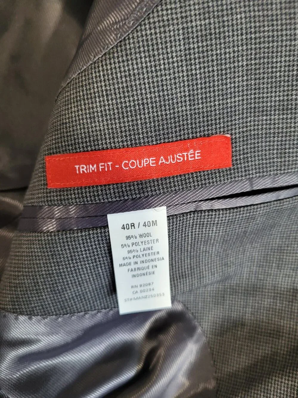 Saks Fifth Avenue questions leave